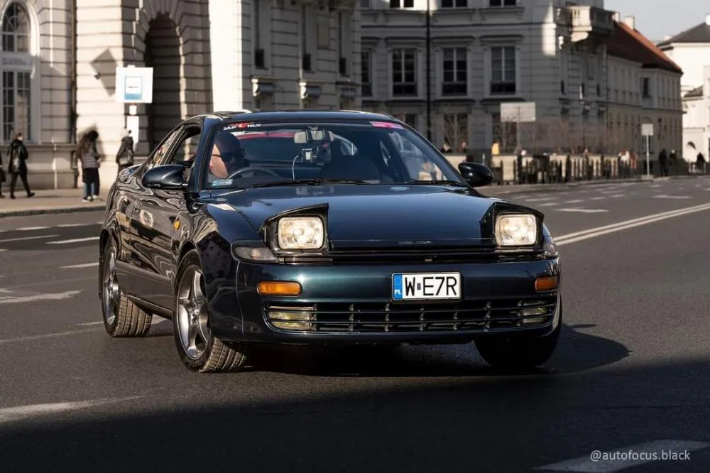Toyota Celica (T18) hatchback