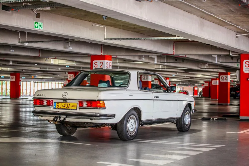 Mercedes W123C