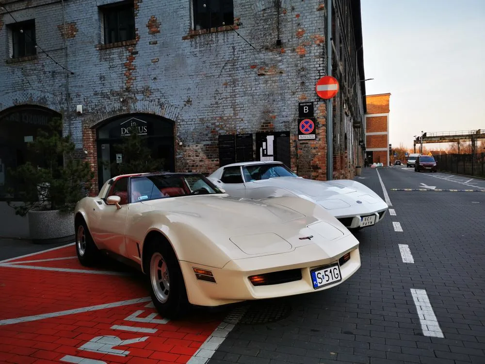 Chevrolet Corvette coupe