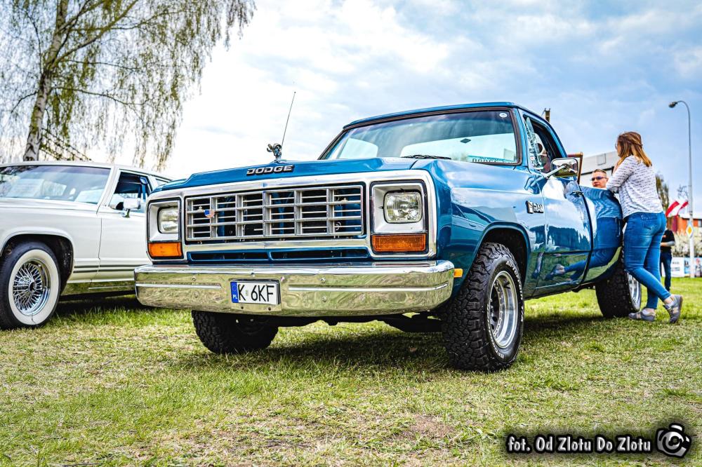 Dodge Ram D100