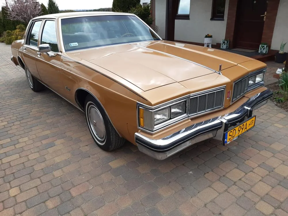 Oldsmobile Delta 88 Royale