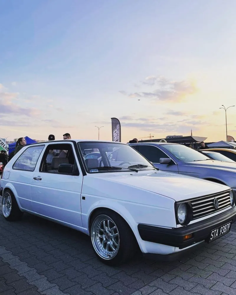 Volkswagen Golf (II 19, 1G1, 1G4) hatchback
