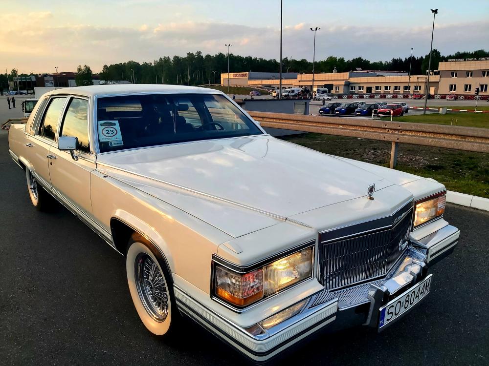 Cadillac Brougham