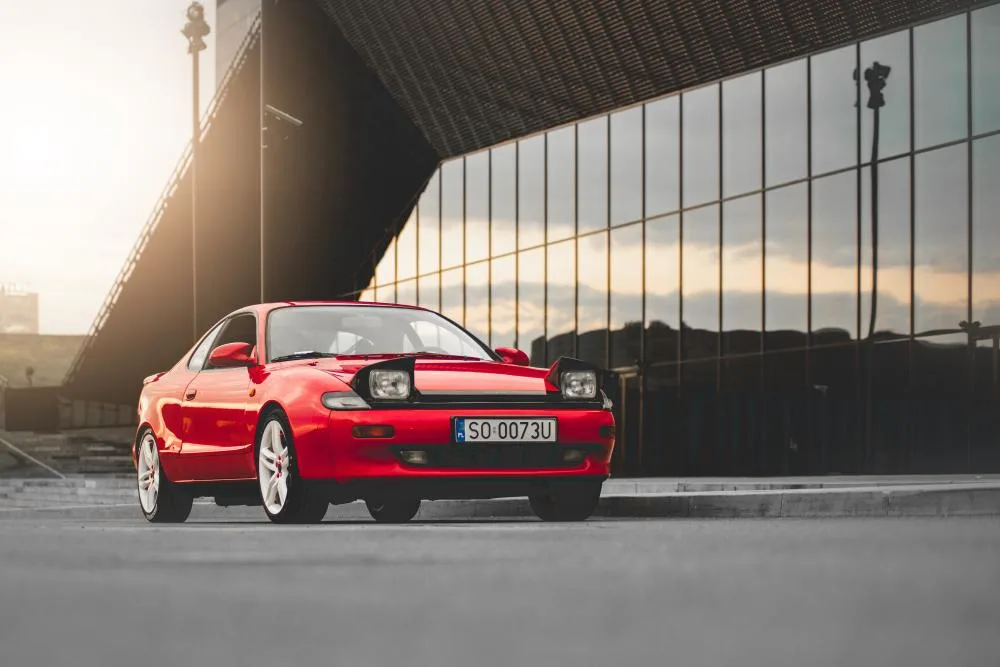 Toyota Celica (T18) hatchback