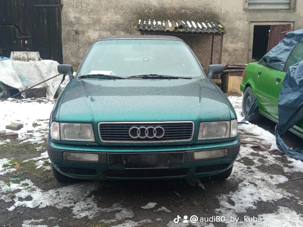 Audi 80 (B4) sedan