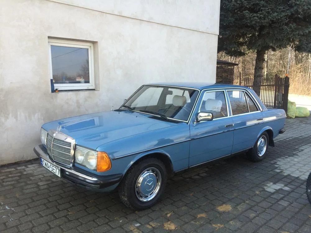 Mercedes W 123