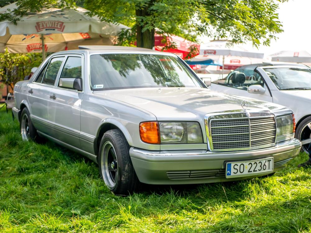 Mercedes S klasa W 126