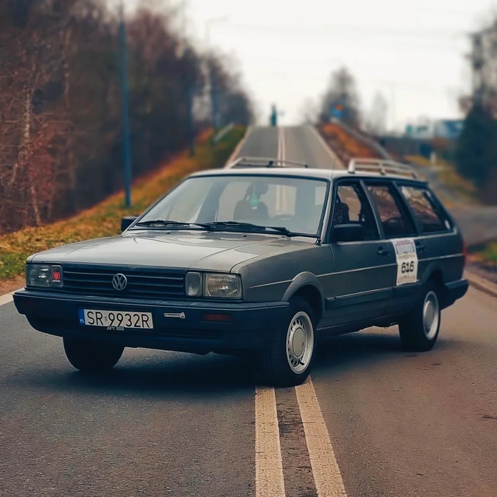 Volkswagen Passat B2 ( 32B , 33B ) kombi
