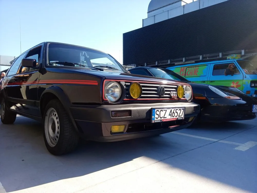 Volkswagen Golf (II 19, 1G1, 1G4) hatchback