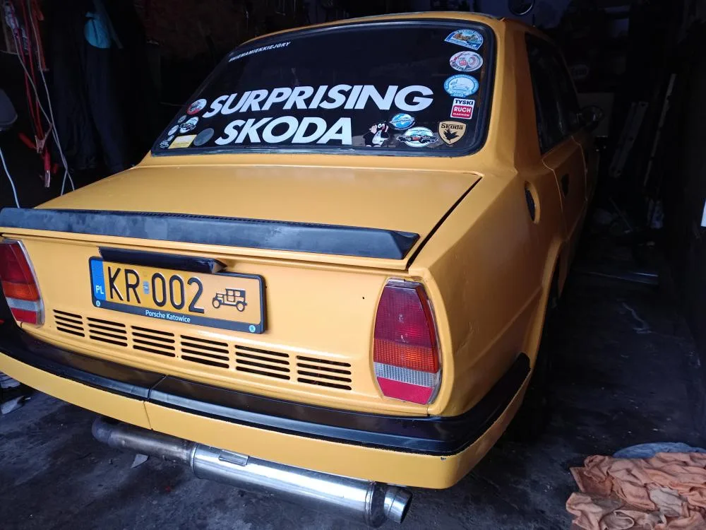 Skoda 105 L