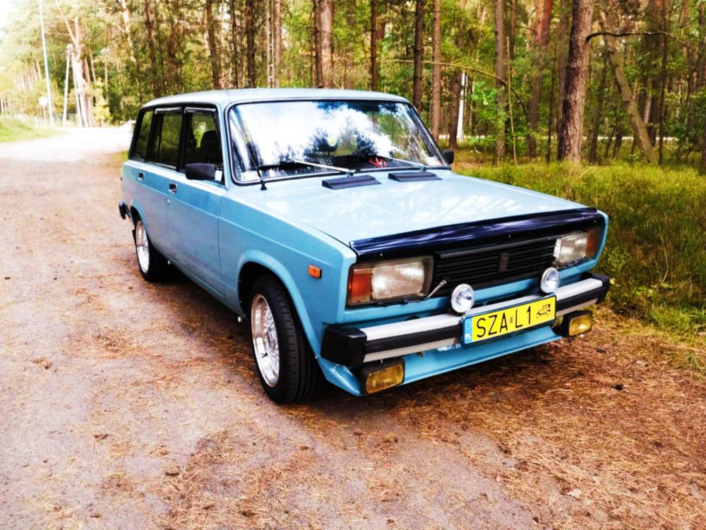 Lada 2104