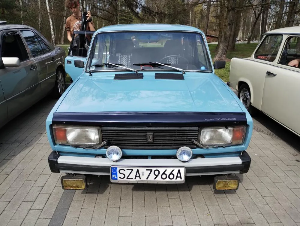Lada 2104