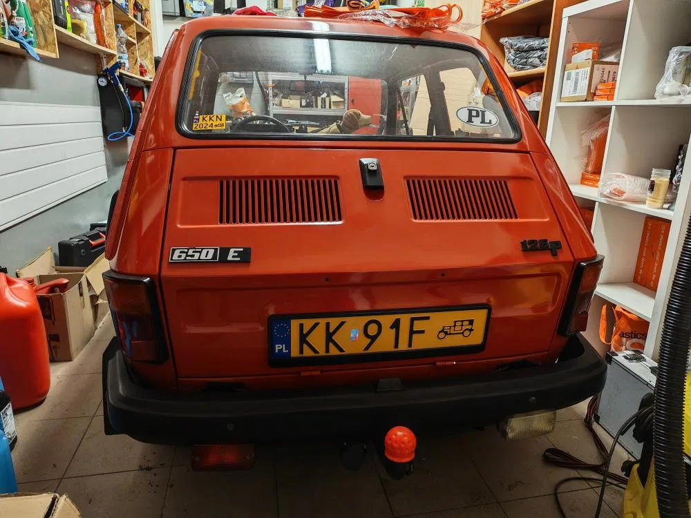 Polski Fiat 126p FL