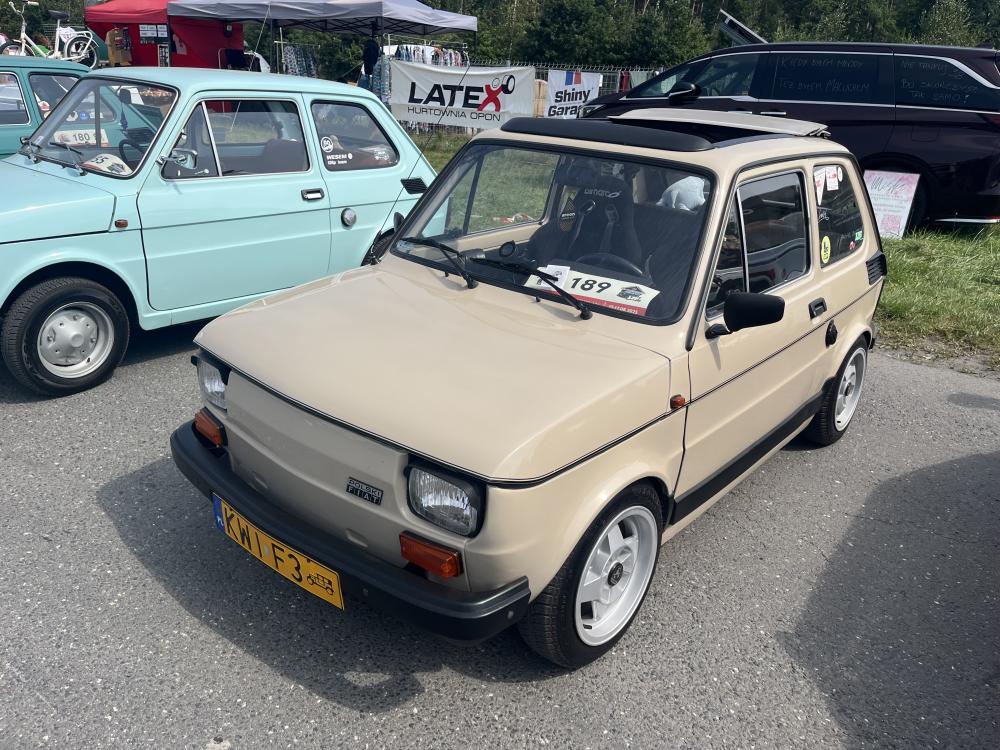 Polski Fiat 126p FL